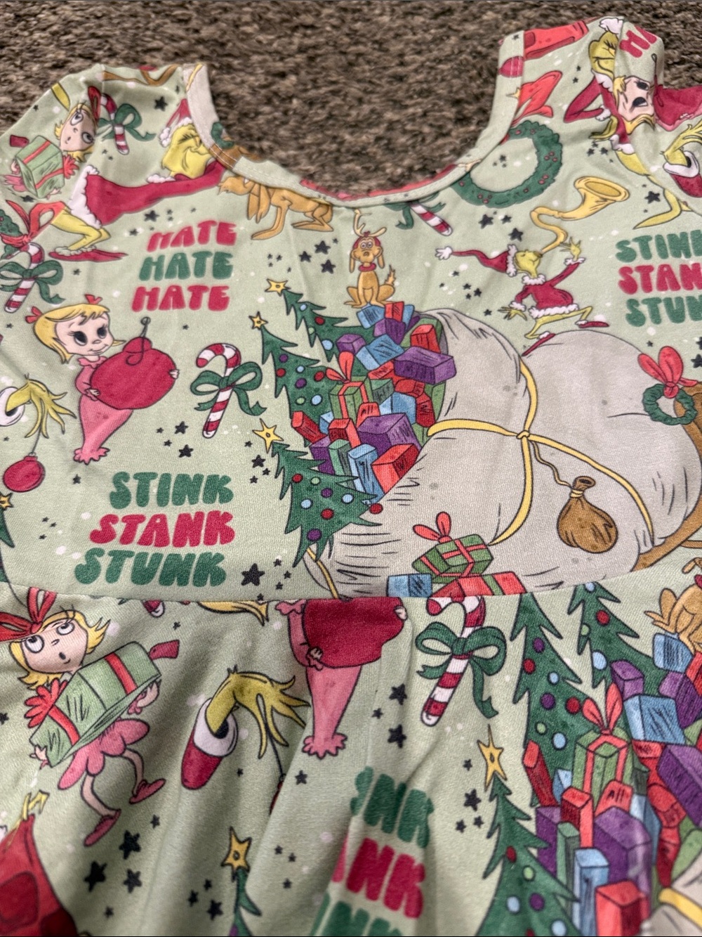 Wild rich kids grinch dress